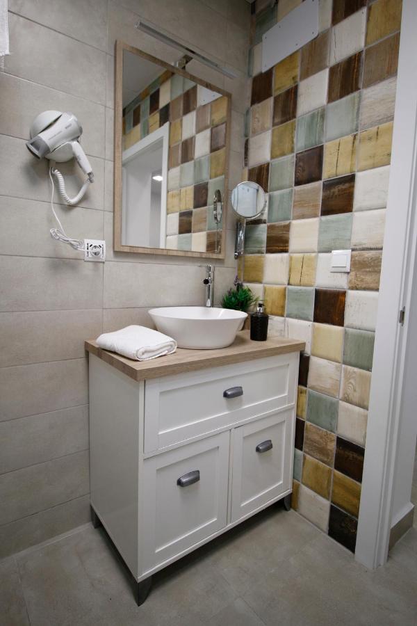 Apartamento Vivienda Niño Perdido Utrera Exterior foto